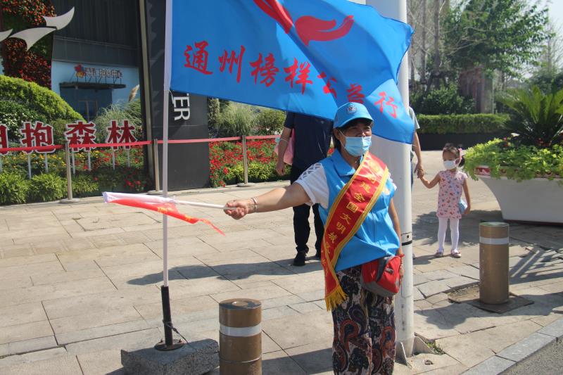 <strong>美女被上网址</strong>